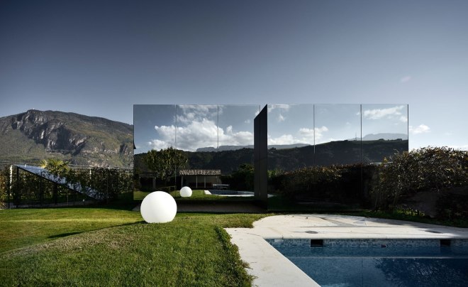 Mirror-House-3