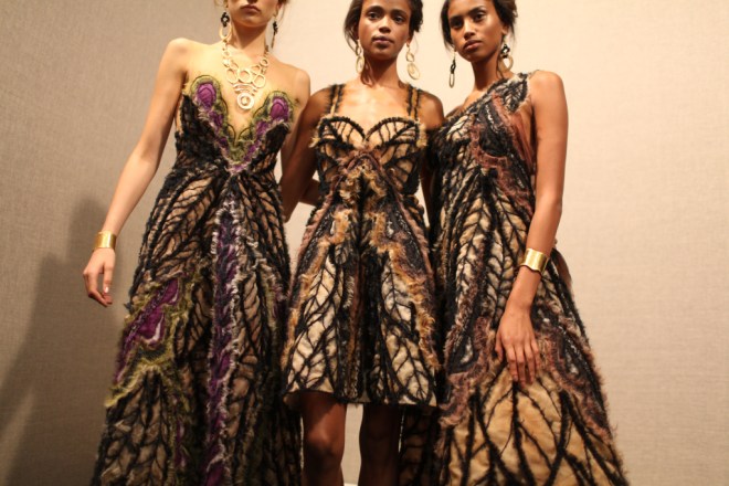 Alberta Ferretti Backstage RTW Spring 2016