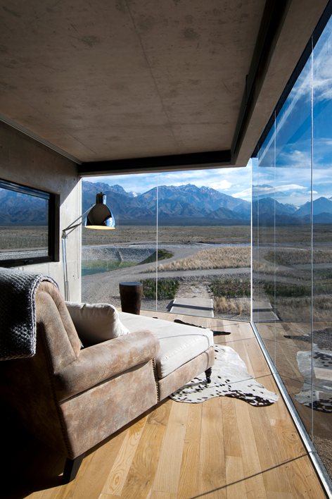 c_383_9995698c-e5e5-46a1-a235-f7e956c3c87a