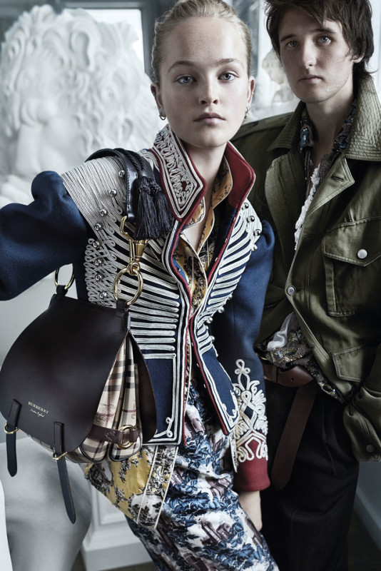 Burberry-Campaign-September-2016_002-534x800