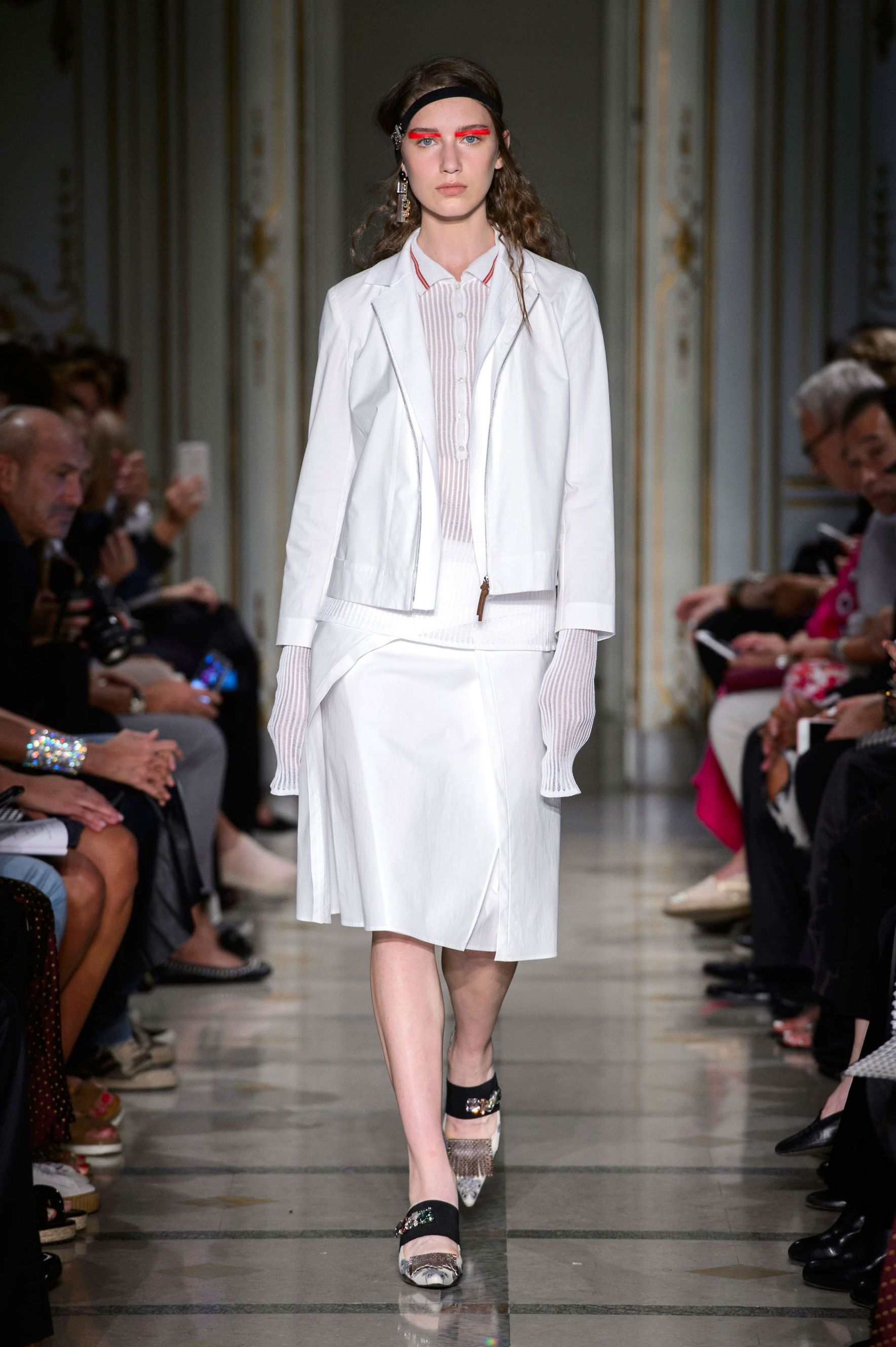 11-nocrop-w1800-h1330-2x