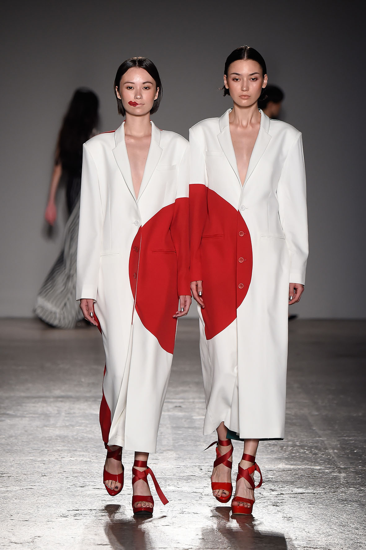 Atsushi Nakashima S/S 2017 Collection - Runway - Milan Fashion Week