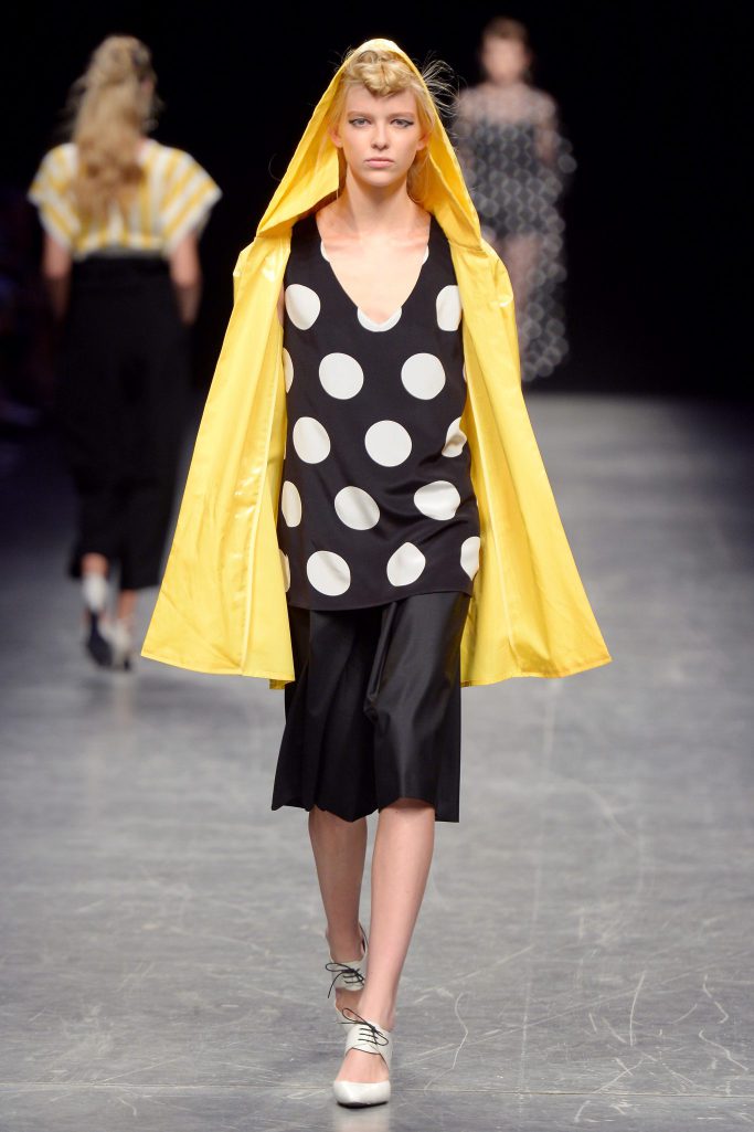 anteprima-spring-2017-collection-milan-fashion-week-mfw-ss17-designer-spring-2017-collection-milan-fashion-week-mfw-ss1716-e1474560112472