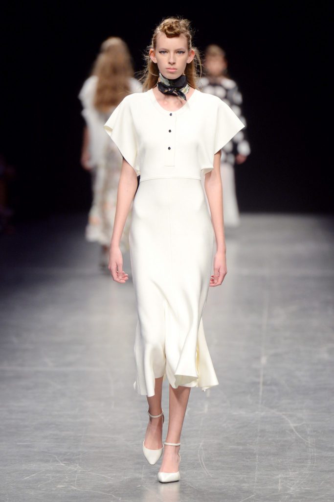 anteprima-spring-2017-collection-milan-fashion-week-mfw-ss17-designer-spring-2017-collection-milan-fashion-week-mfw-ss1736-e1474560416293