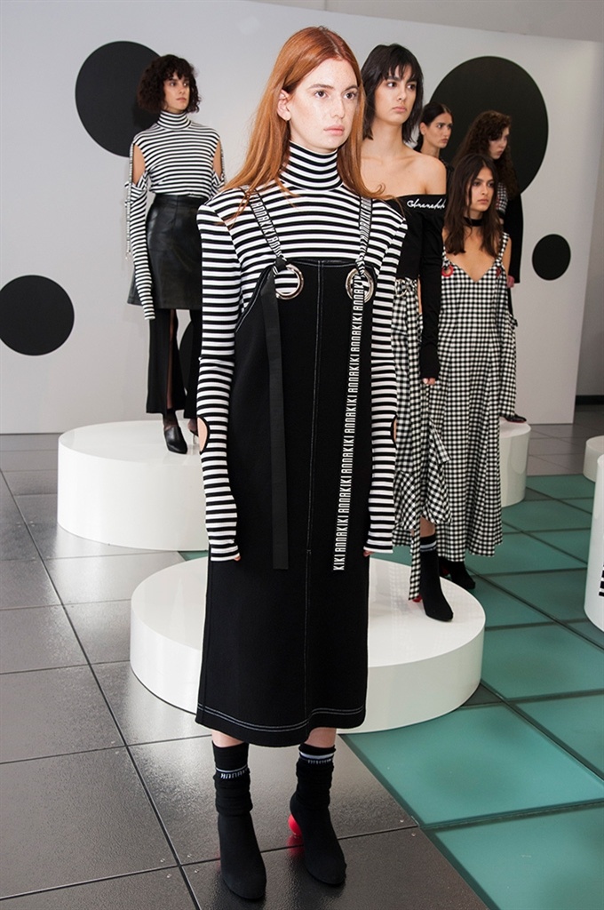 xmttjbm1px2ntc3bpy3r1cmu7aw1hz2u7awq7mtmxotmy__w800r4btransp___fdc04570