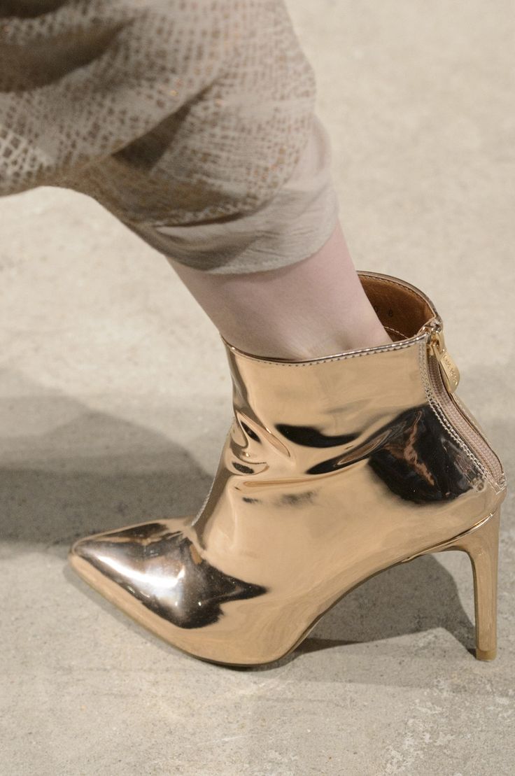 f2107bbc981cec4b6dea2e3c1ba8767a--fly-shoes-luxury-shoes