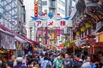 85597907-street-view-of-ameya-yokocho-an-open-air-market-in-the-taito-ward-of-tokyo