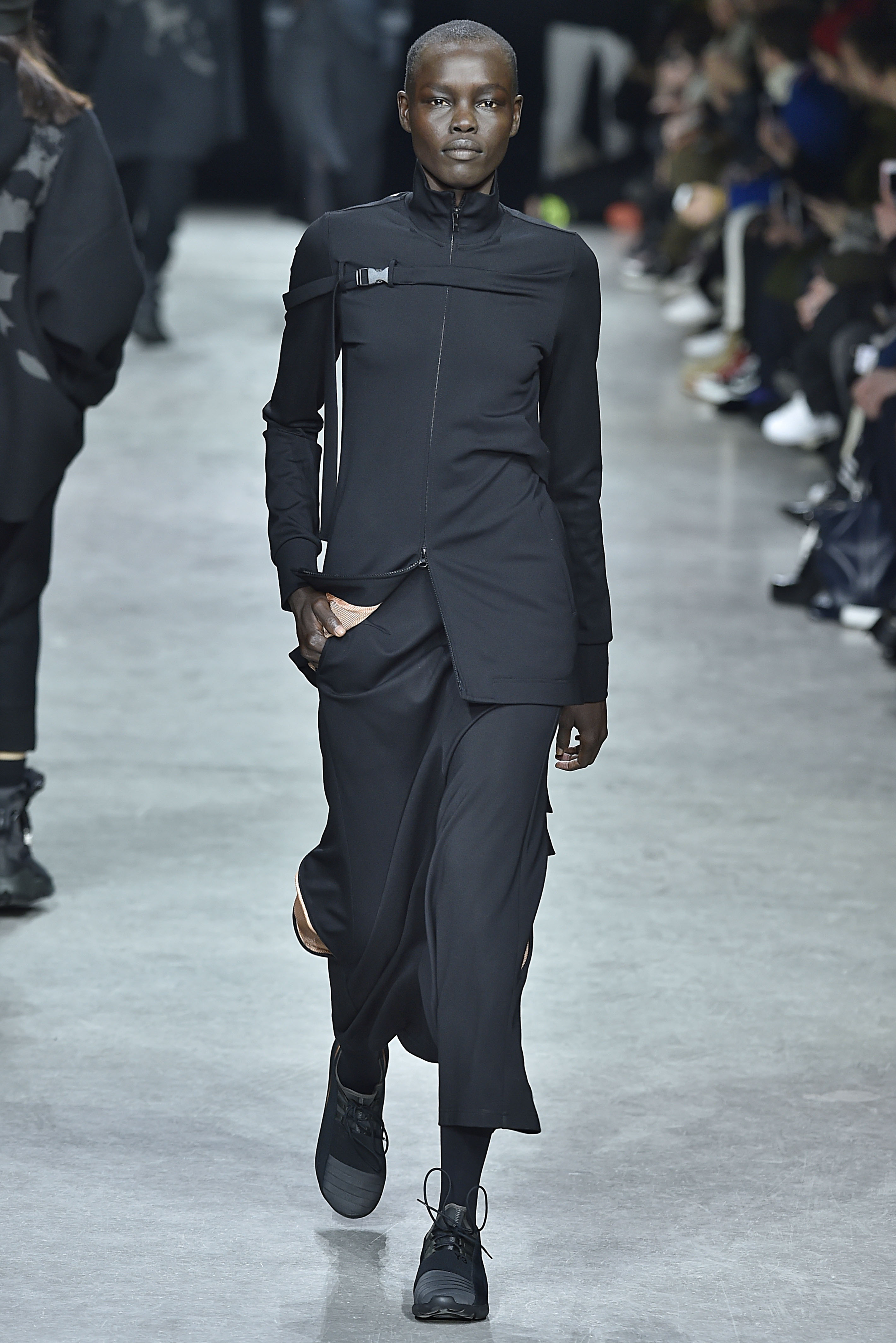 Y3 Paris Menswear Fall Winter 2017 - January 2017