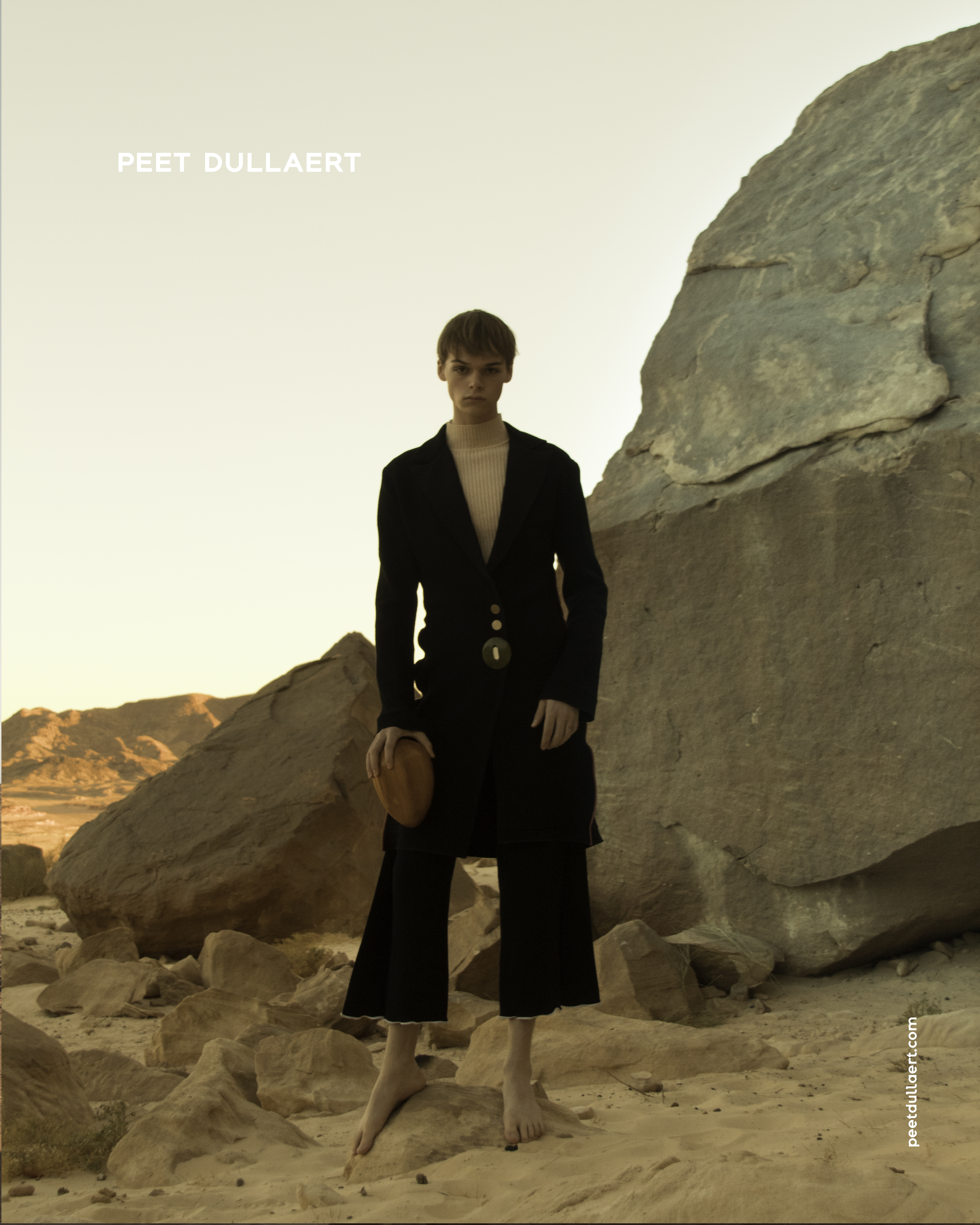 3 PEET DULLAERT 2017-2 Campaign - Photo Eva Pamfillie - Model Sam van Humskerken