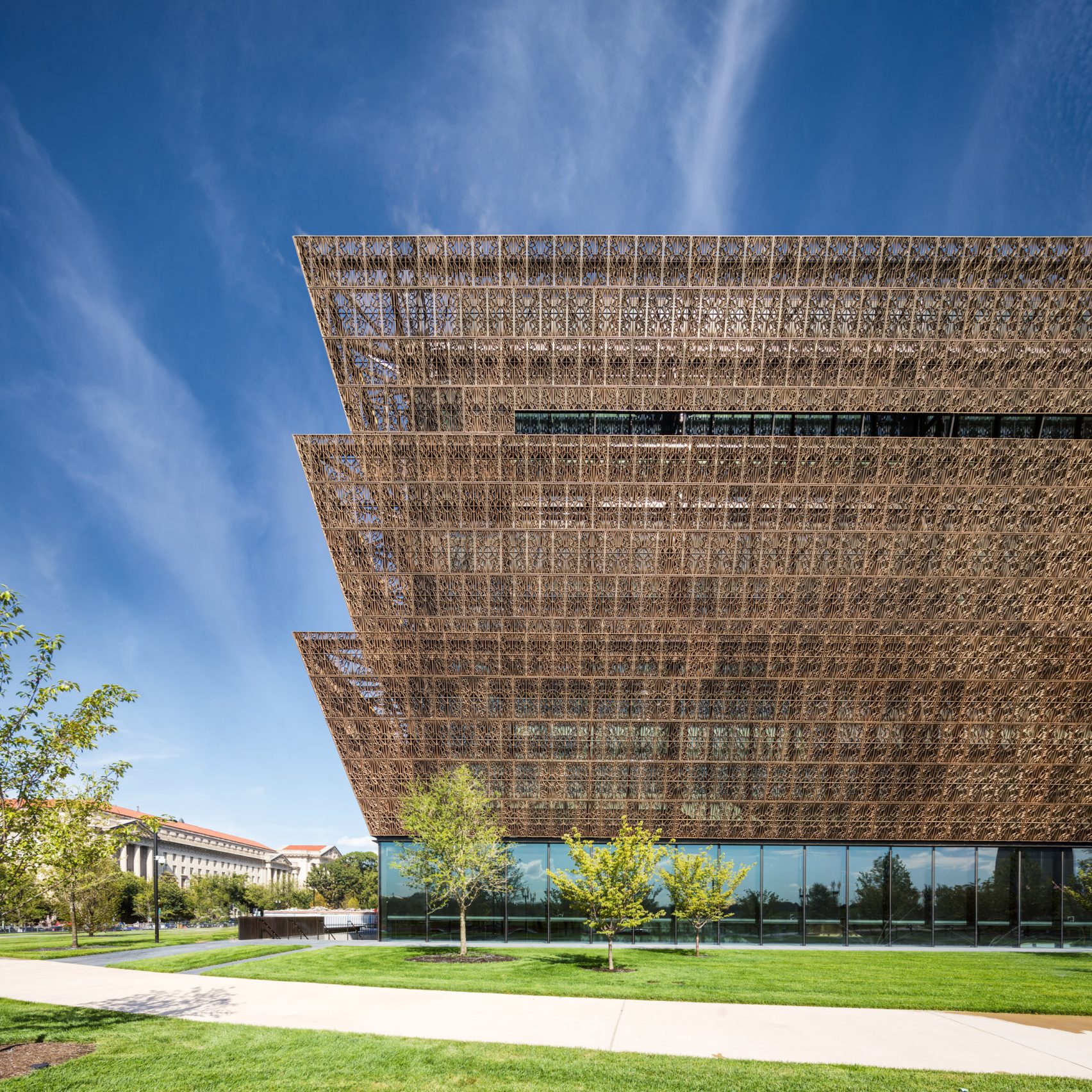 nmaahc-adjaye-dbb-photo-darren-bradley_dezeen_2364_col_10-1704x1704