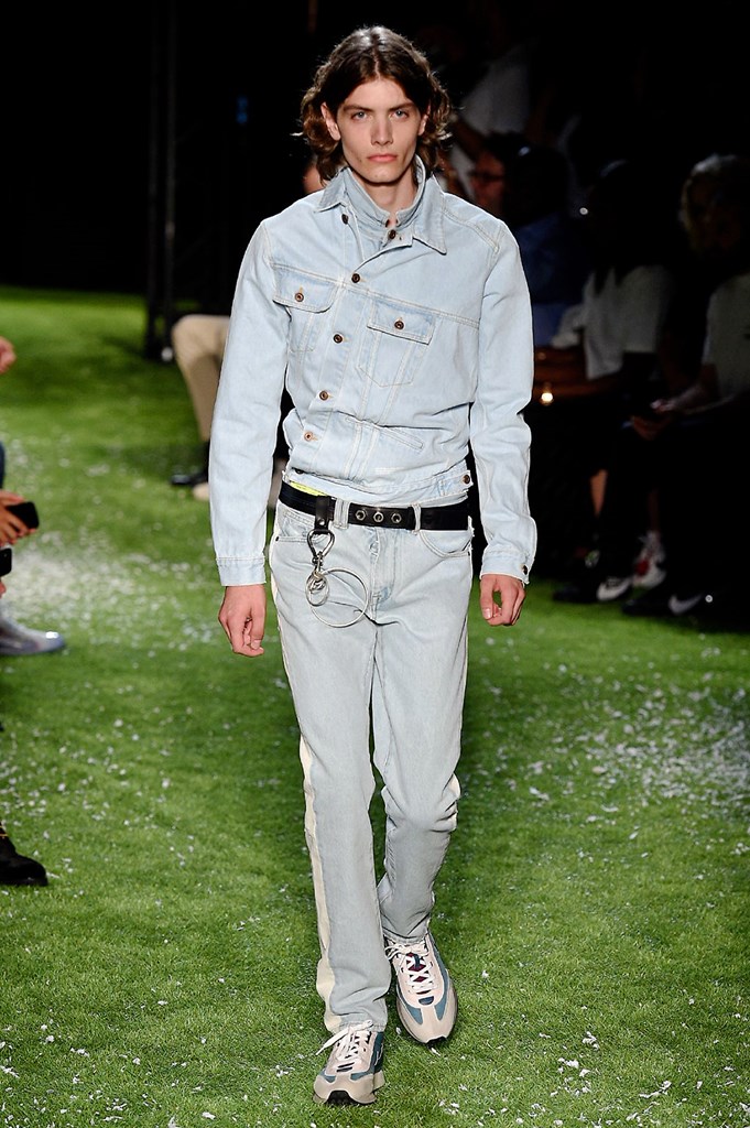 Off-White_24_4a_ale_0234