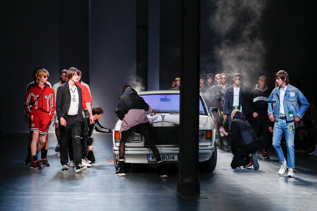 Represent Spring 2019 Reintroduces 90s Brit-Pop&nbsp;Culture.