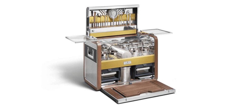 This Home Bar Is For Cocktail Mixologists&nbsp;Only.